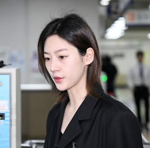 Kim Sae-ron leaves the play ‘Dongchimi’…
