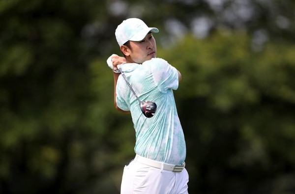 Yoon Seok-min, a former professional baseball player, achieves his dream of becoming a 'professional golfer' after his 7th attempt... Passes the KPGA Pro Selection Tournament after '6 matches and 7 rounds'