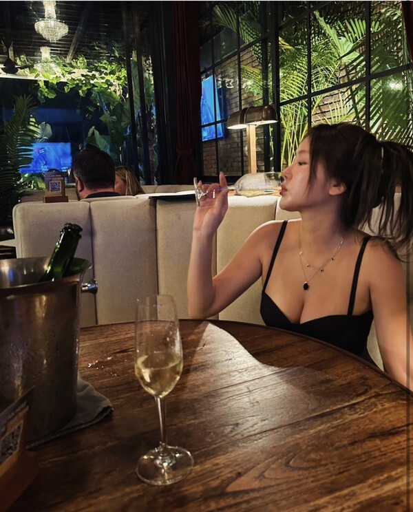 SISTAR’s Soyou catches everyone’s attention with her glamorous body…
