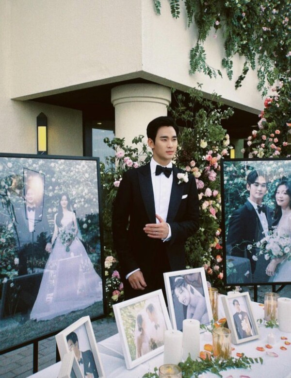 Kim Soo-hyun wears a tuxedo and exudes the vibe of a new groom!