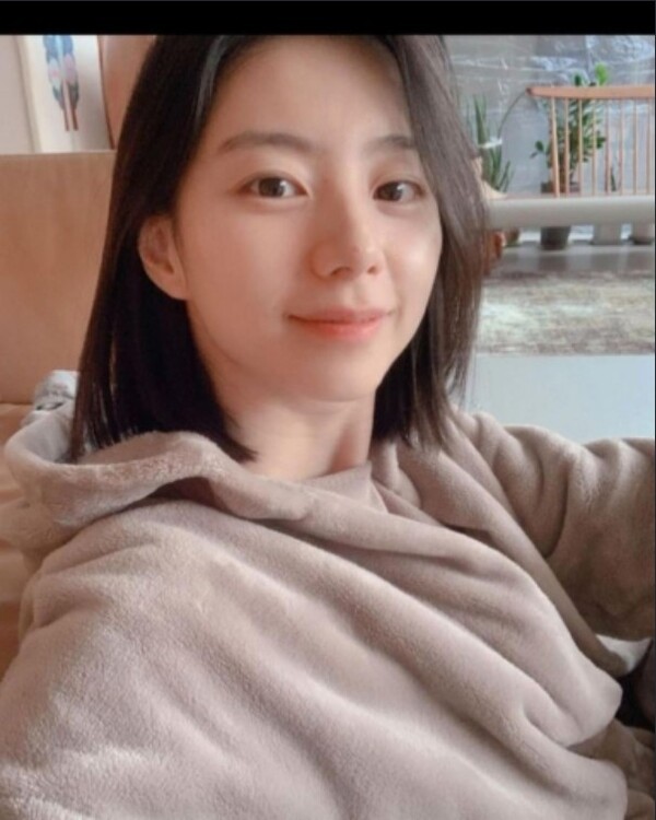 'Bae Yong-joon's wife' Park Soo-jin terminates her contract with Keyeast...