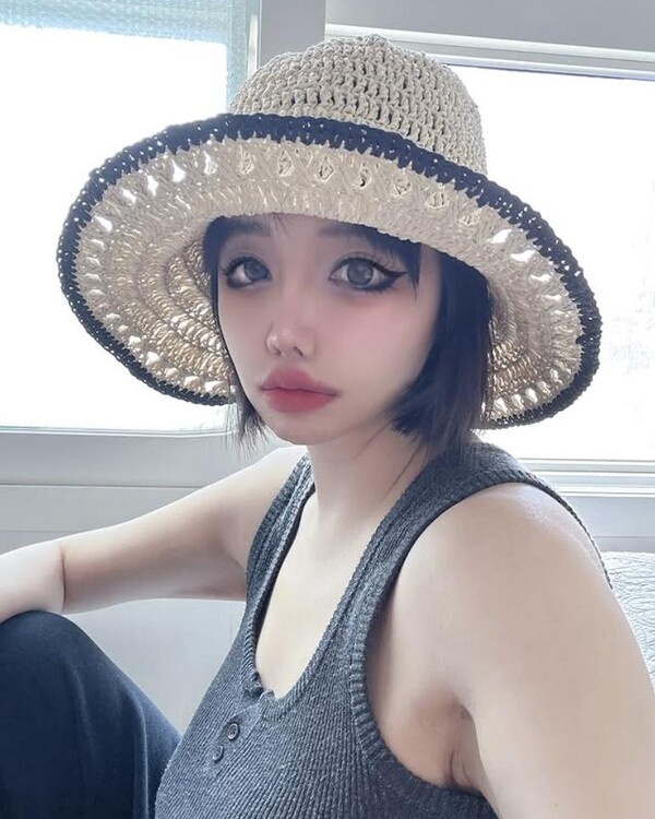 Park Bom, a short -haired transformation…