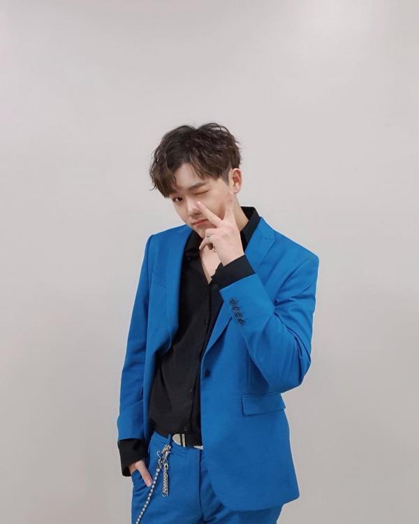 Benji, thank you for coming to SNS last night at the super band Busan concert !!