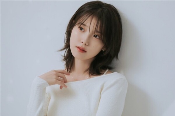 IU becomes ‘Number One Korean Artist’ selected by US Billboard...