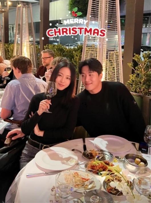 Han Ye-seul and Ryu Seong-jae reveal their Christmas date...