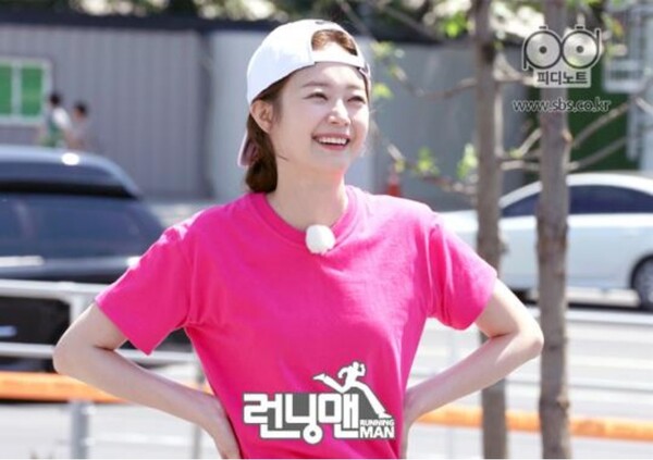 Jeon So-min, the return of 'Dol So-min'... Reunited with 'Running Man' members after a year