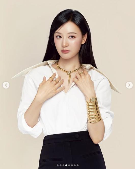 Kim Ji -won and Serpenti Jewelry