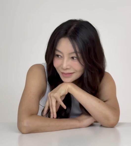 Hwang Shin -hye, the 61 -year -old age