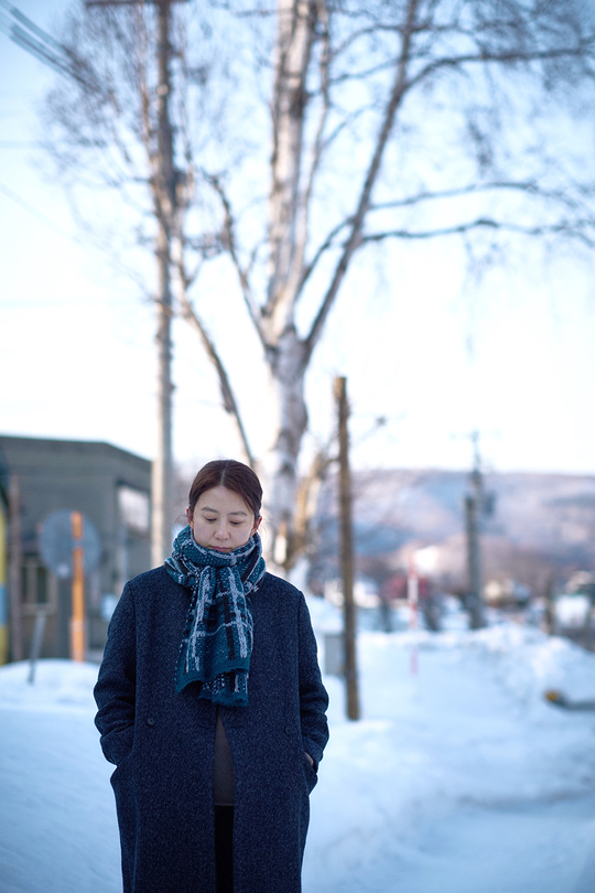 Yun Hee's emotions are delicately drawn to evoke audience's sympathy.