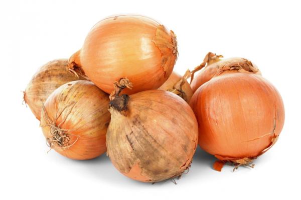 Onion Side Effects, Pickles, Juices Onions are effective in breaking down fats and releasing waste and toxins.