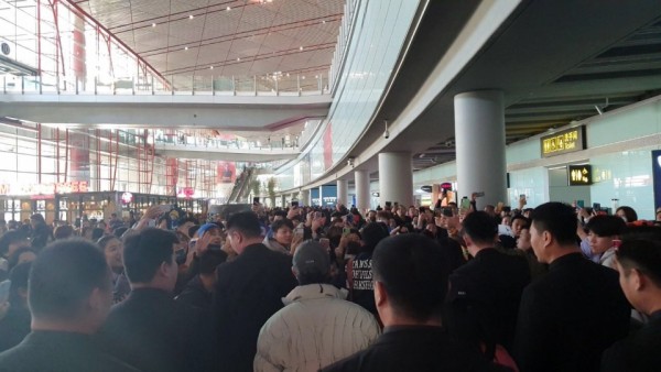 Chinese fans welcomed by Jang Woo-hyuk 