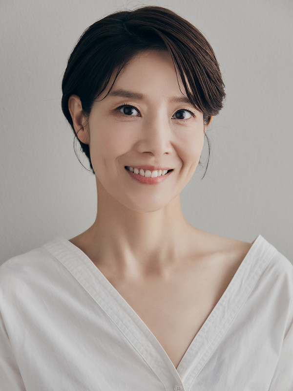 Actress Yang So-min, new Wednesday-Thursday drama ‘Face Me’...transforms into the role of Lee Min-ki’s mother and psychiatrist ‘Seo-hee Yoon’