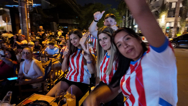 <Into the World on the World> In my life, at least once - Paraguay
