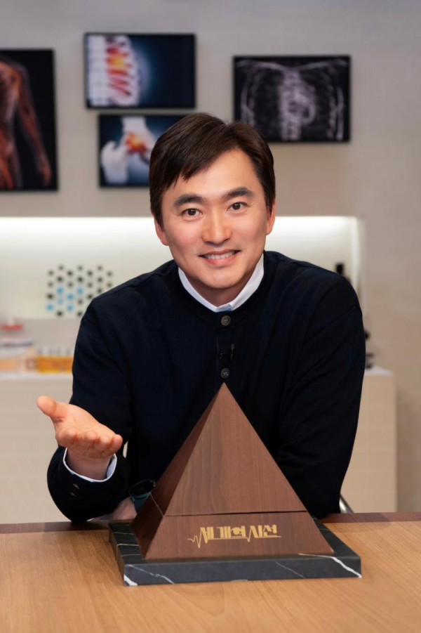 [SBS three eyes] Kim Seok -hoon, transformed from ‘Garbage Uncle’ to ‘Health Uncle’ and selected from MC